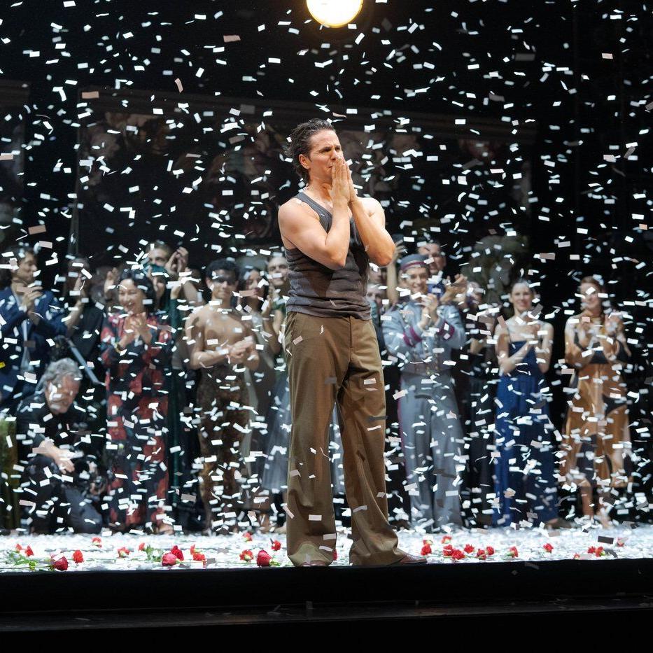 Flowers, confetti, cheers as Guillaume C么t茅 takes last bow with 好色tv Ballet